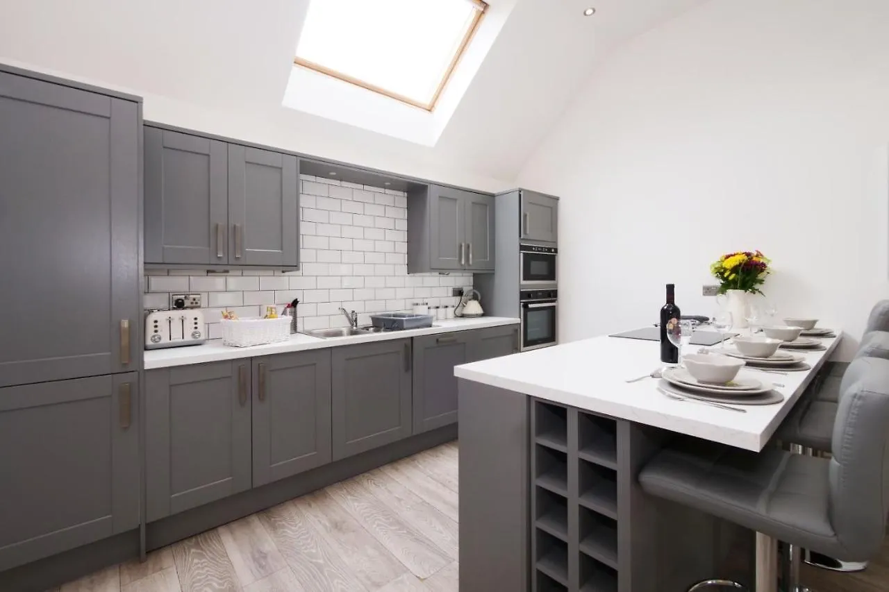 Hoxne Cottages - Sunflower Cottage With Private Hot Tub York 0*,